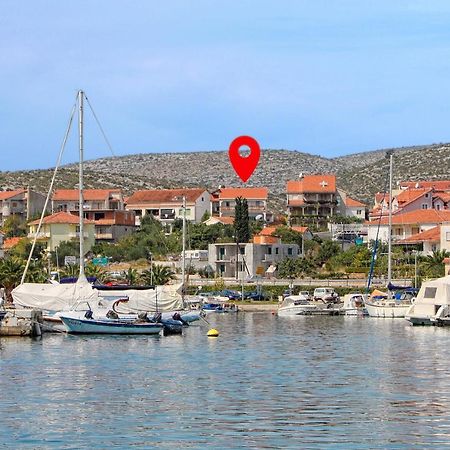 Apartments And Rooms With Parking Space Marina, Trogir - 5953 المظهر الخارجي الصورة