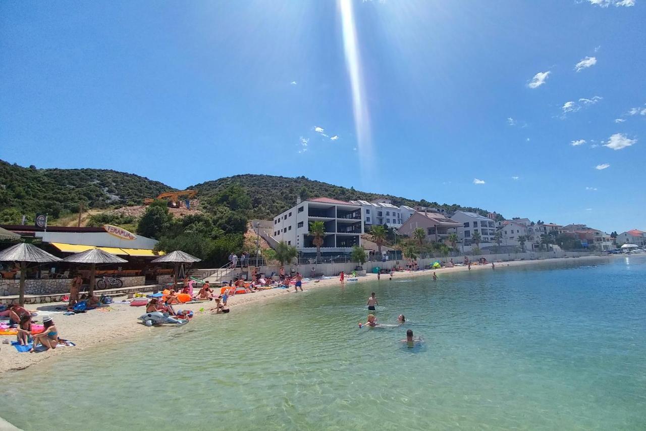 Apartments And Rooms With Parking Space Marina, Trogir - 5953 المظهر الخارجي الصورة