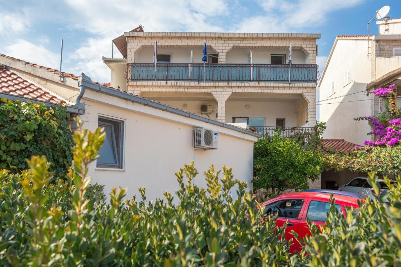 Apartments And Rooms With Parking Space Marina, Trogir - 5953 المظهر الخارجي الصورة