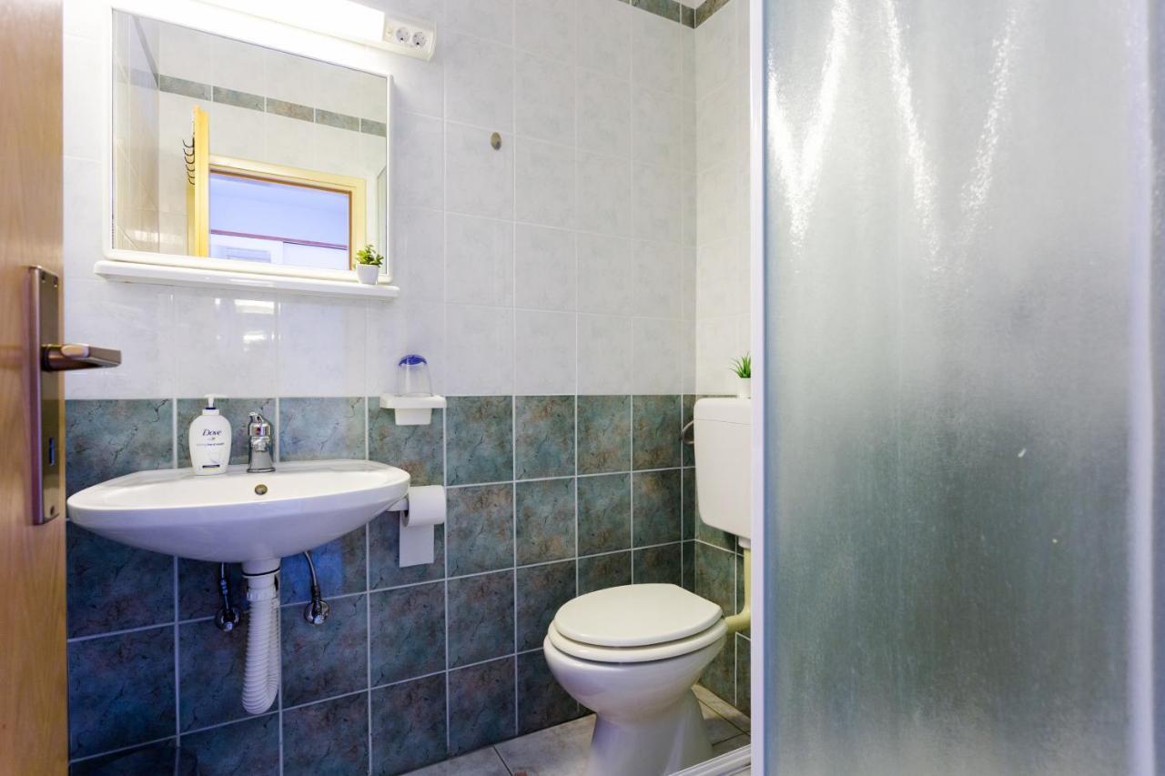 Apartments And Rooms With Parking Space Marina, Trogir - 5953 المظهر الخارجي الصورة