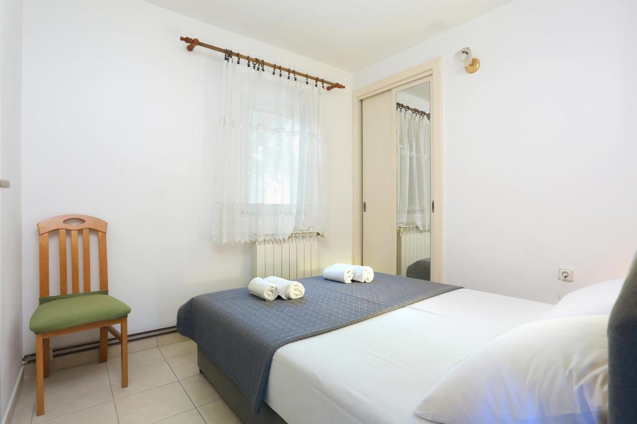 Apartments And Rooms With Parking Space Marina, Trogir - 5953 المظهر الخارجي الصورة