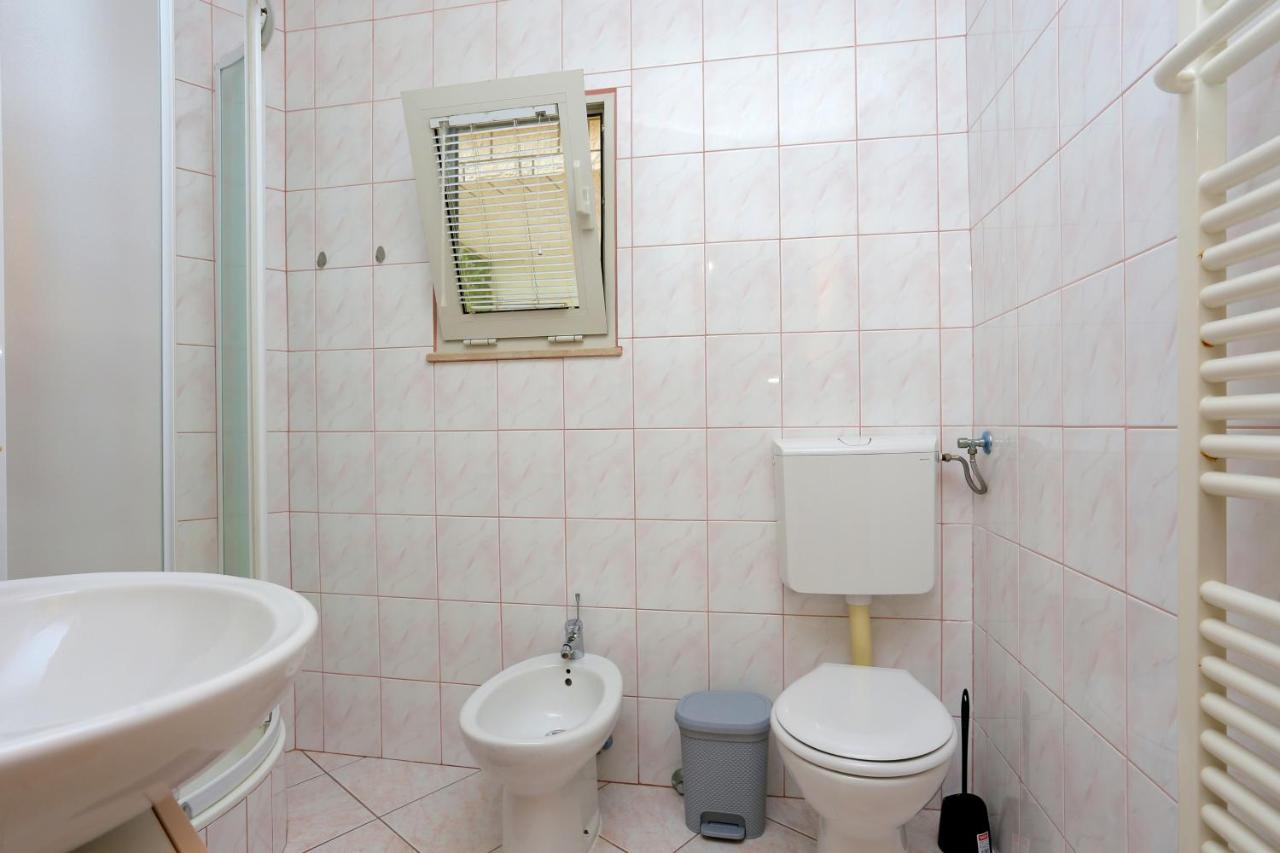 Apartments And Rooms With Parking Space Marina, Trogir - 5953 المظهر الخارجي الصورة