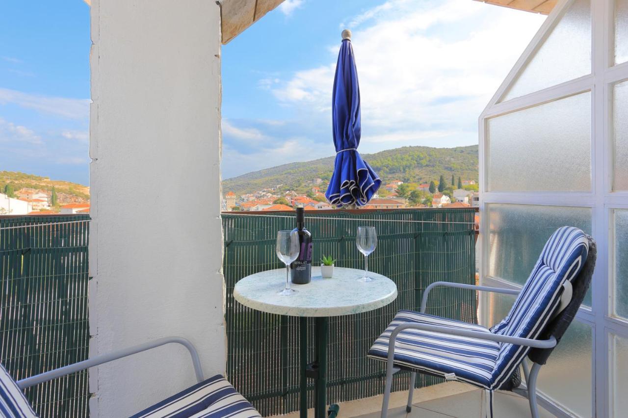 Apartments And Rooms With Parking Space Marina, Trogir - 5953 المظهر الخارجي الصورة