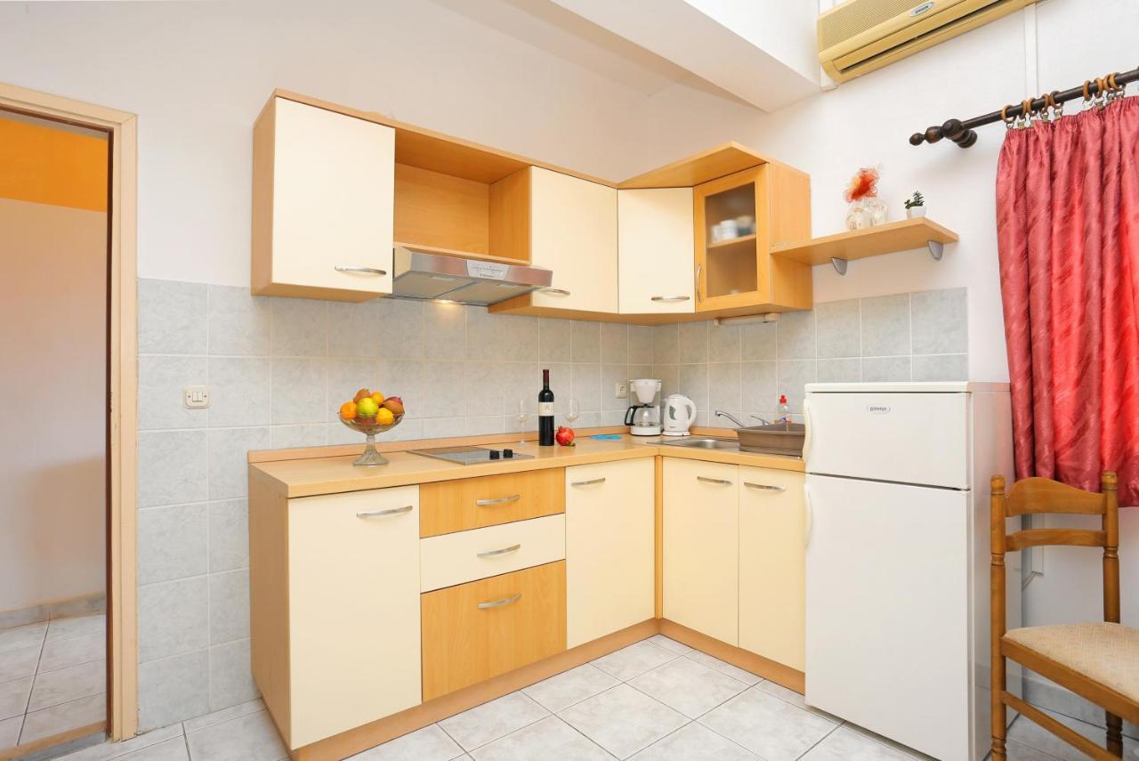 Apartments And Rooms With Parking Space Marina, Trogir - 5953 المظهر الخارجي الصورة