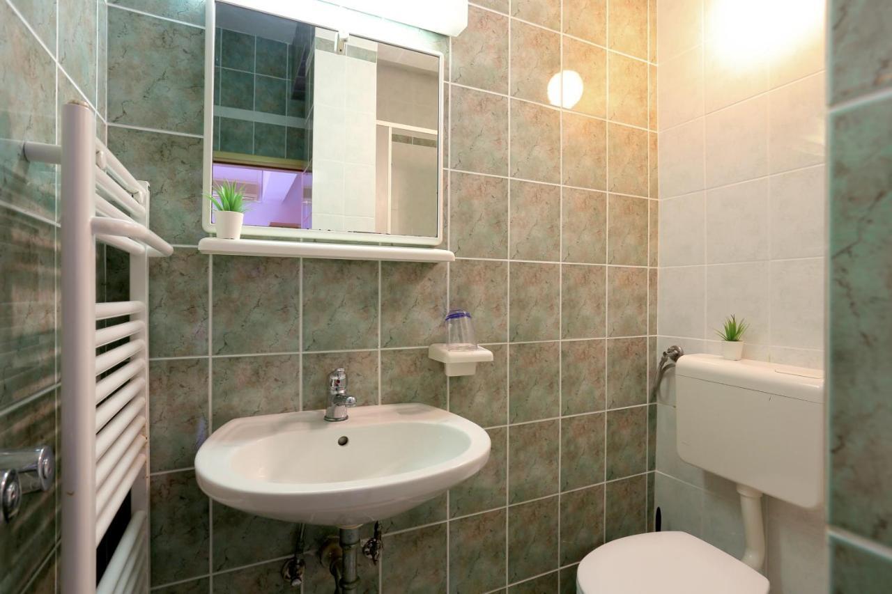 Apartments And Rooms With Parking Space Marina, Trogir - 5953 المظهر الخارجي الصورة