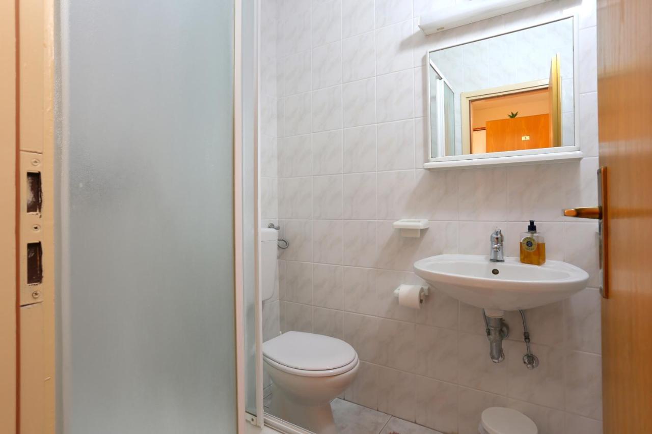 Apartments And Rooms With Parking Space Marina, Trogir - 5953 المظهر الخارجي الصورة