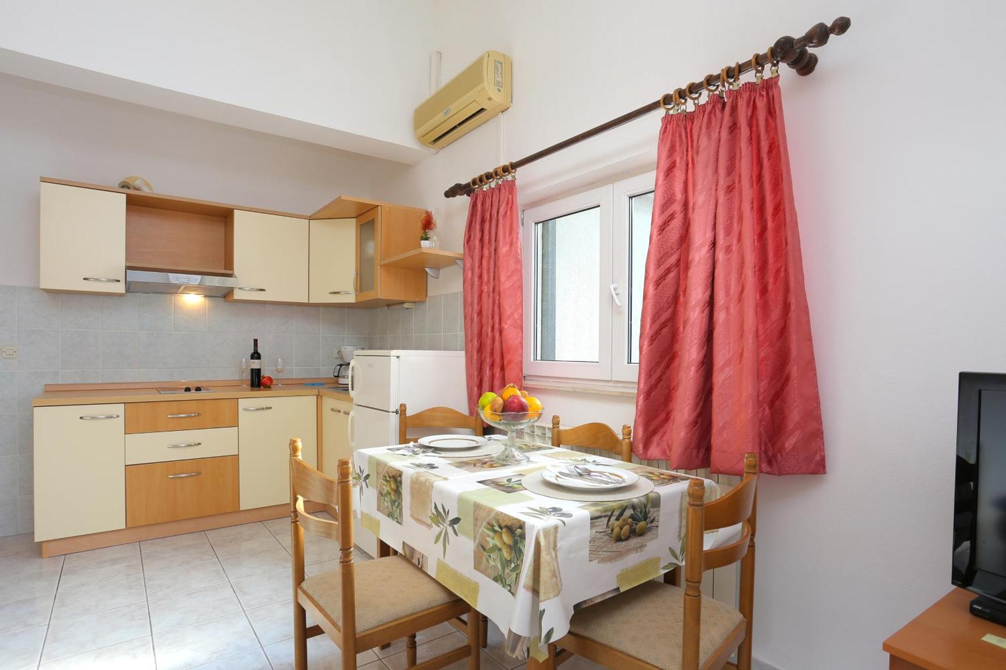 Apartments And Rooms With Parking Space Marina, Trogir - 5953 الغرفة الصورة